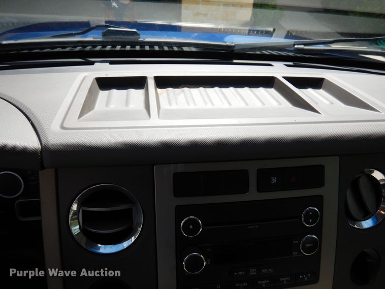 image for item DJ0830 2012 Ford Expedition  SUV