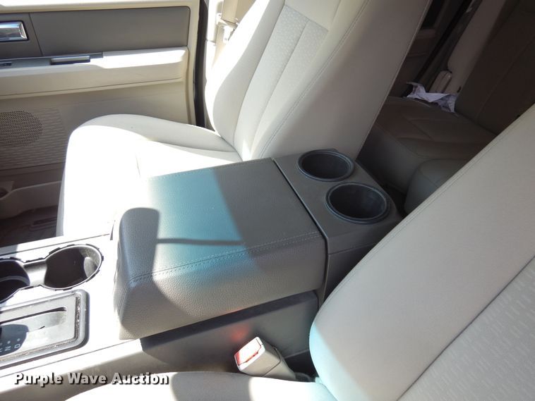 image for item DJ0830 2012 Ford Expedition  SUV
