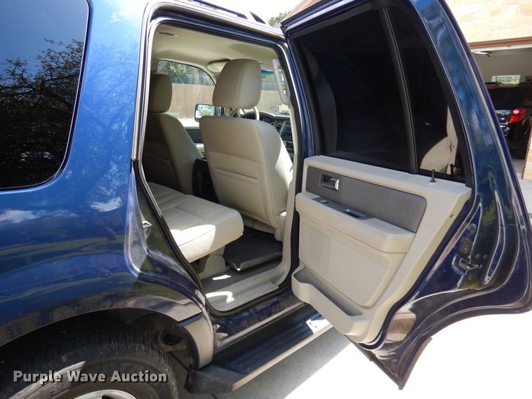 image for item DJ0830 2012 Ford Expedition  SUV