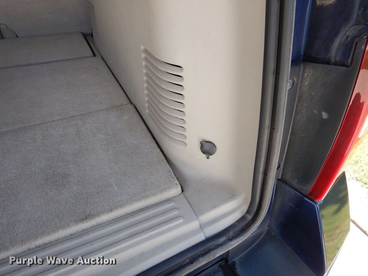 image for item DJ0830 2012 Ford Expedition  SUV