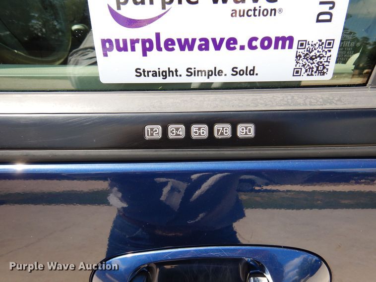 image for item DJ0830 2012 Ford Expedition  SUV