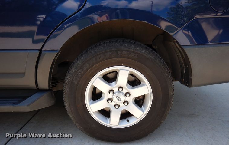 image for item DJ0830 2012 Ford Expedition  SUV