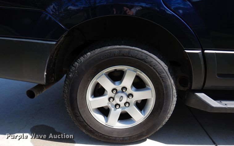 image for item DJ0830 2012 Ford Expedition  SUV