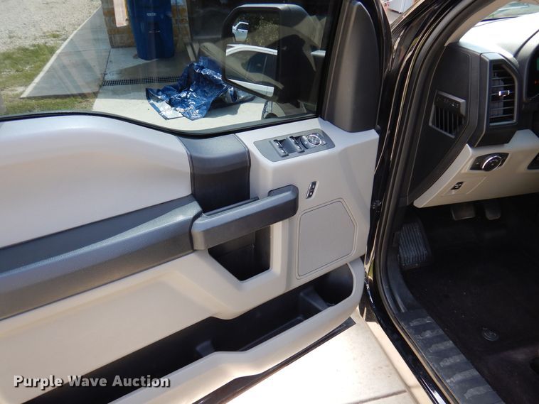 image for item DJ0831 2016 Ford F150  SuperCab pickup truck