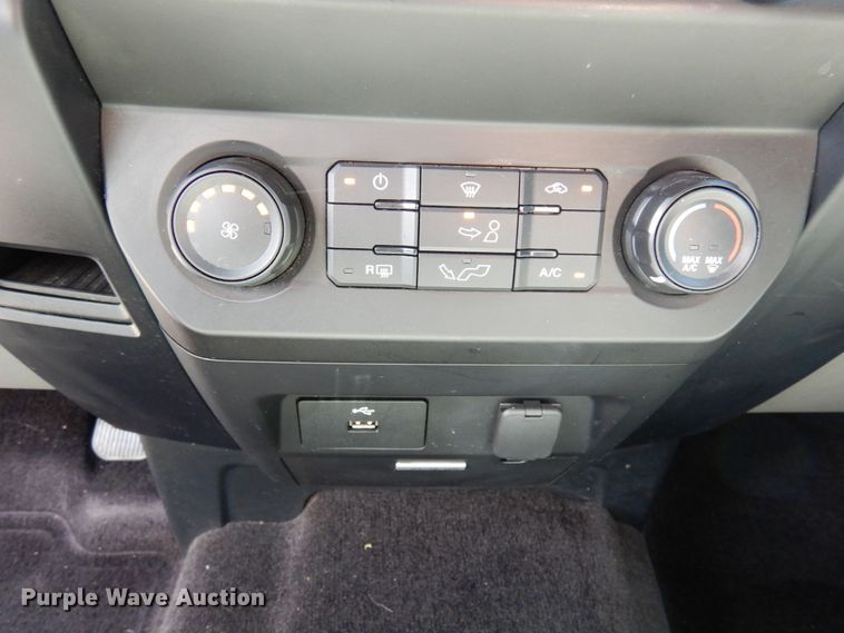 image for item DJ0831 2016 Ford F150  SuperCab pickup truck