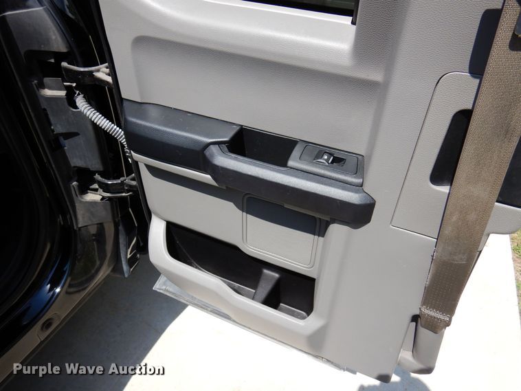 image for item DJ0831 2016 Ford F150  SuperCab pickup truck