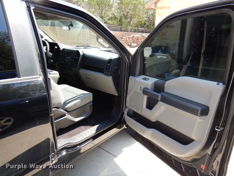 image for item DJ0831 2016 Ford F150  SuperCab pickup truck