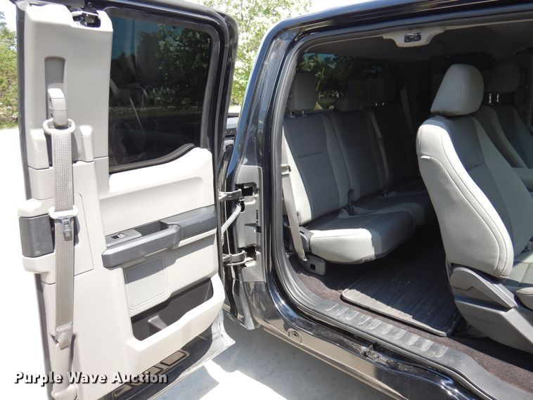 image for item DJ0831 2016 Ford F150  SuperCab pickup truck