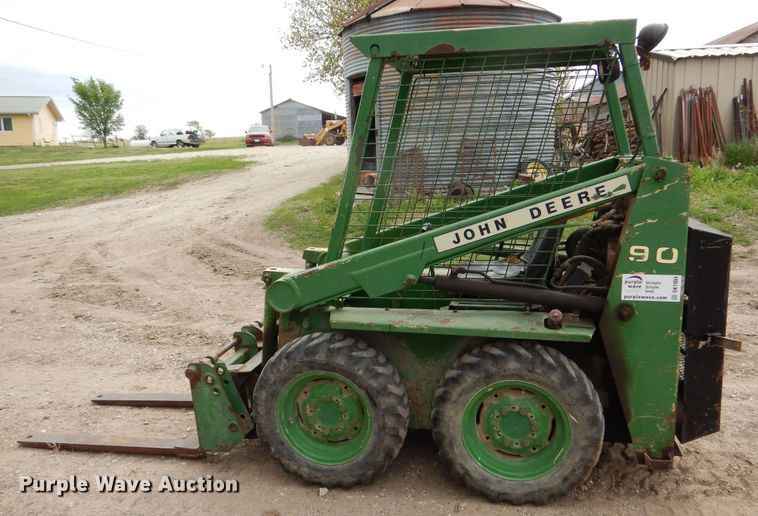 image for item DK1904 John Deere 90  skid steer loader