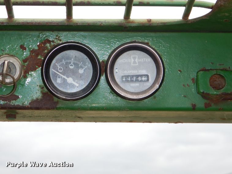 image for item DK1904 John Deere 90  skid steer loader