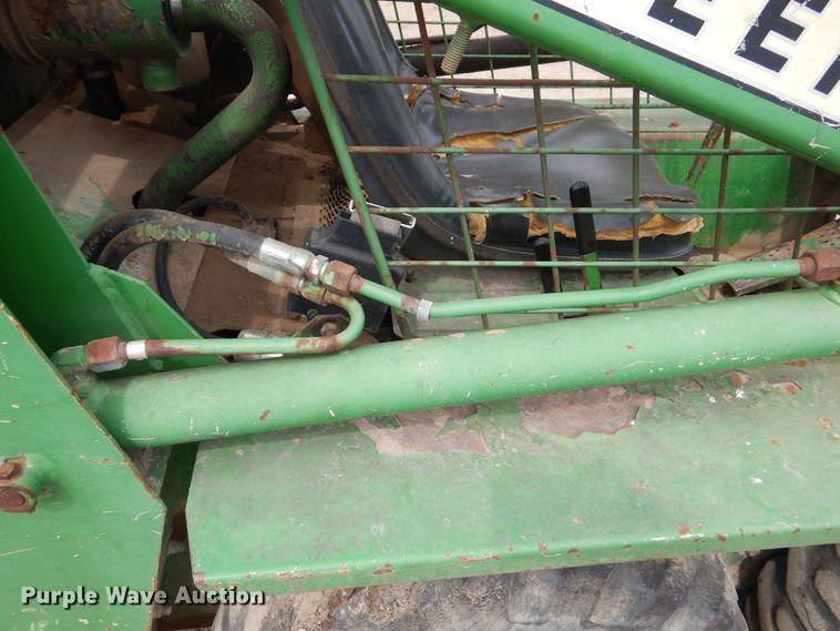 image for item DK1904 John Deere 90  skid steer loader