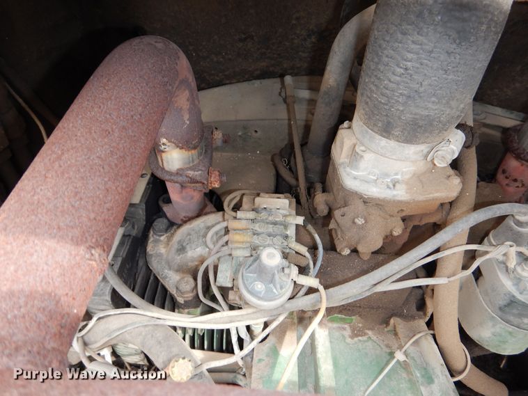 image for item DK1904 John Deere 90  skid steer loader