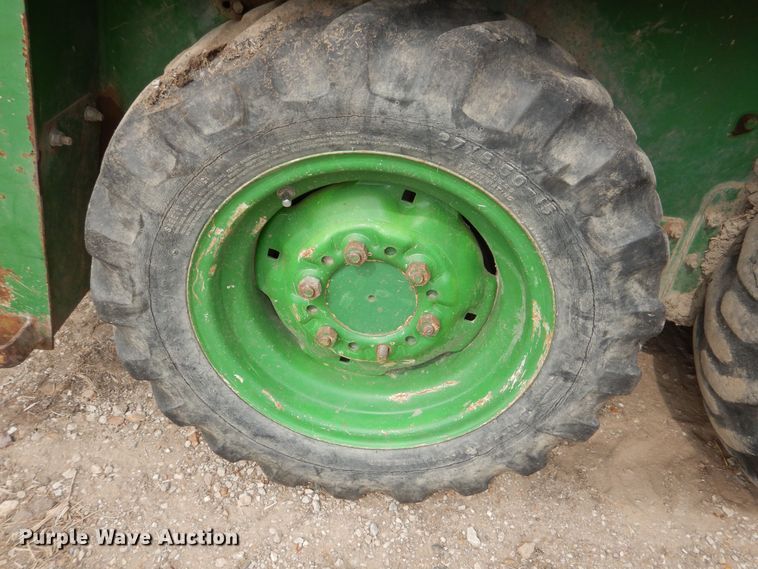 image for item DK1904 John Deere 90  skid steer loader