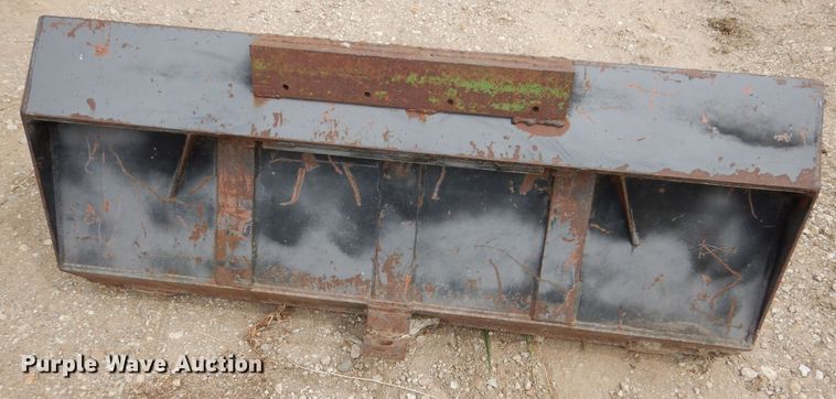 image for item DK1904 John Deere 90  skid steer loader