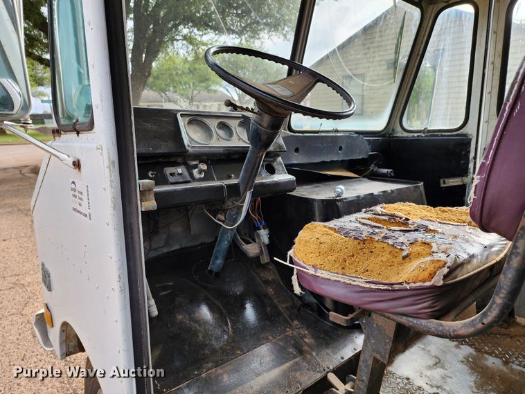 image for item DK6508 1977 Chevrolet P30  delivery truck