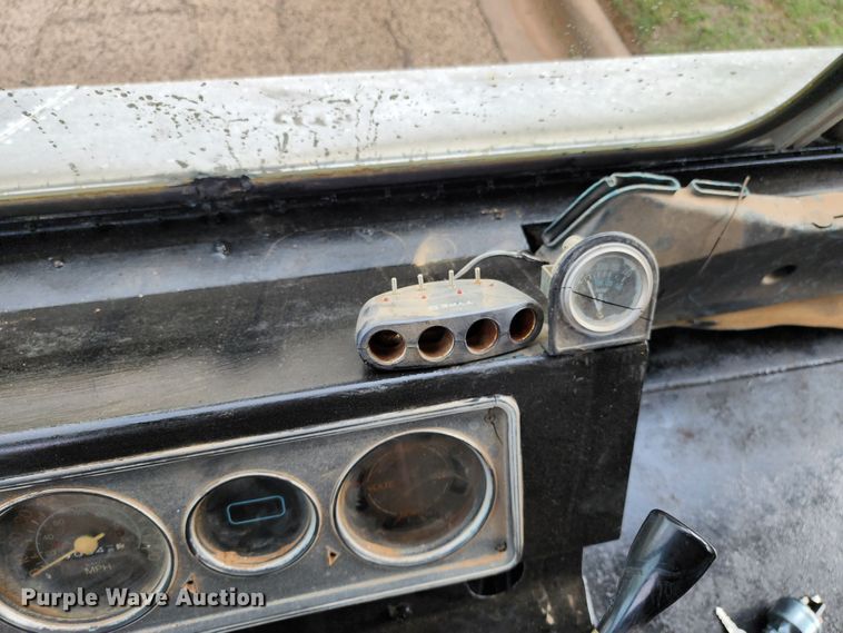 image for item DK6508 1977 Chevrolet P30  delivery truck