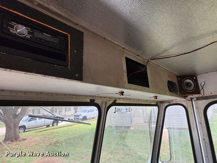 image for item DK6508 1977 Chevrolet P30  delivery truck