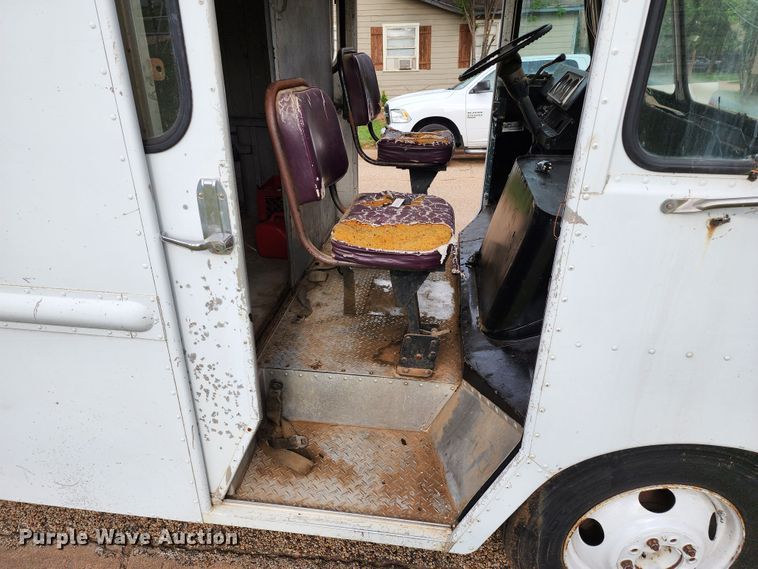 image for item DK6508 1977 Chevrolet P30  delivery truck