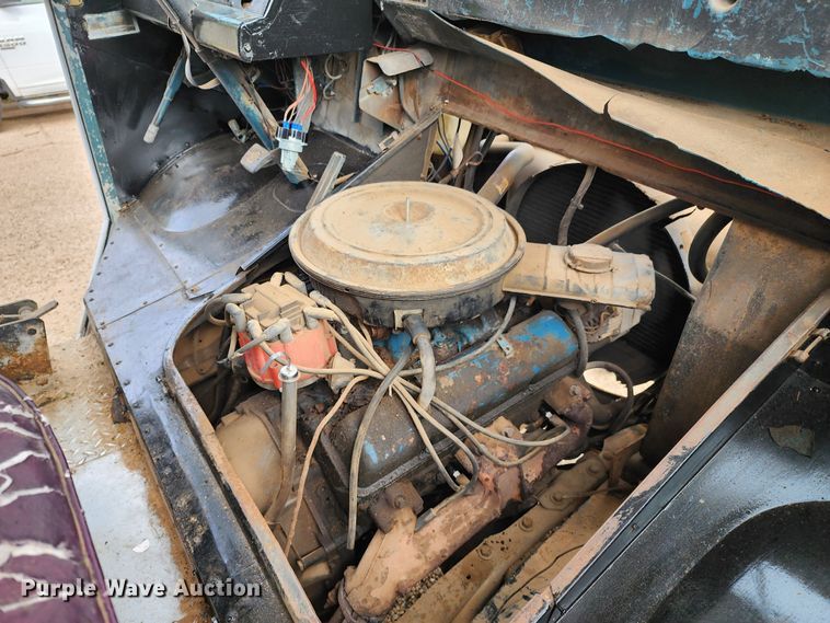 image for item DK6508 1977 Chevrolet P30  delivery truck