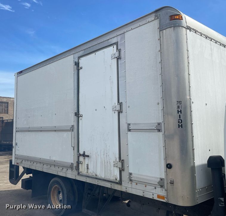 image for item DL3766 2005 GMC W4500  box truck
