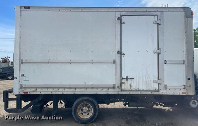 image for item DL3766 2005 GMC W4500  box truck