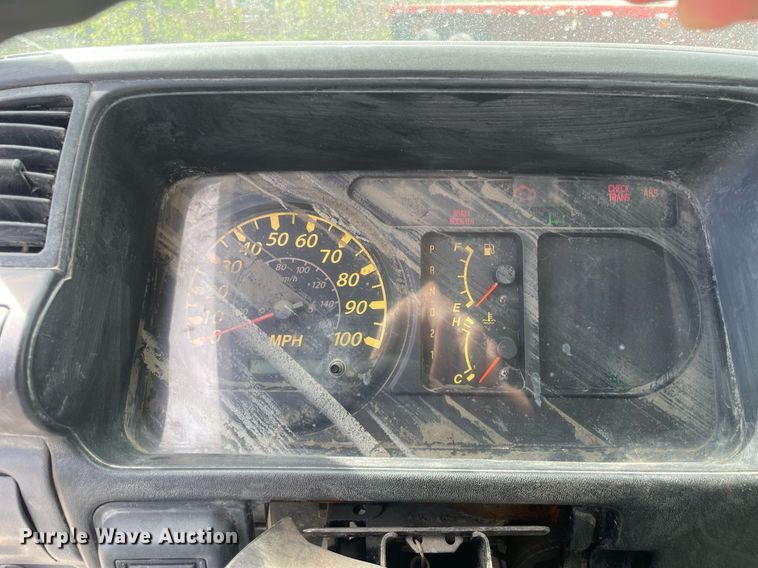 image for item DL3766 2005 GMC W4500  box truck