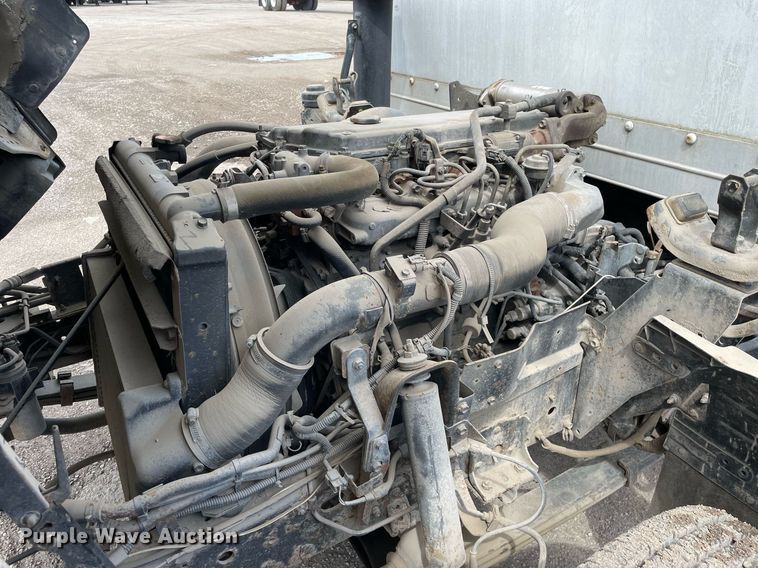 image for item DL3766 2005 GMC W4500  box truck