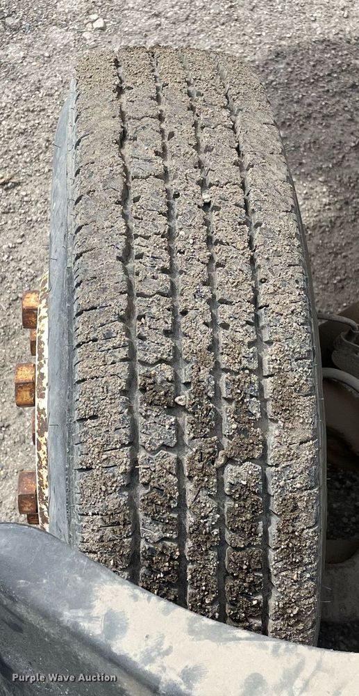 image for item DL3766 2005 GMC W4500  box truck