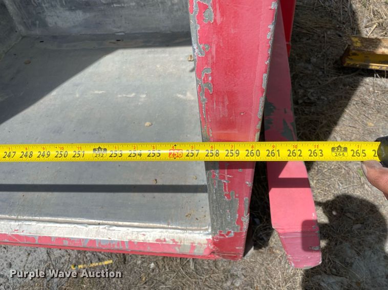 image for item DL7201 1994 Freightliner FL70  delivery truck