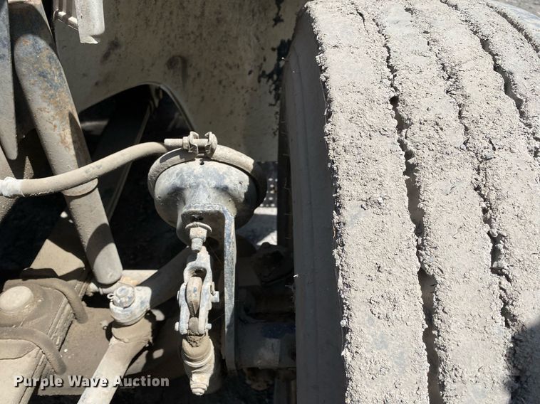 image for item DL7201 1994 Freightliner FL70  delivery truck