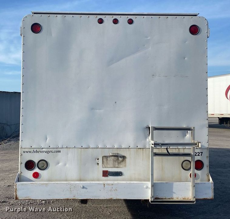 image for item DL7202 2004 Chevrolet C6500  delivery truck