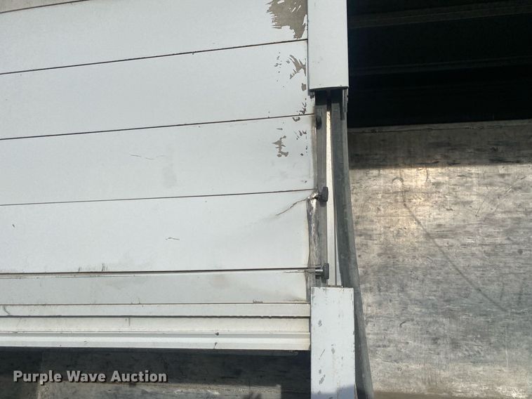 image for item DL7202 2004 Chevrolet C6500  delivery truck