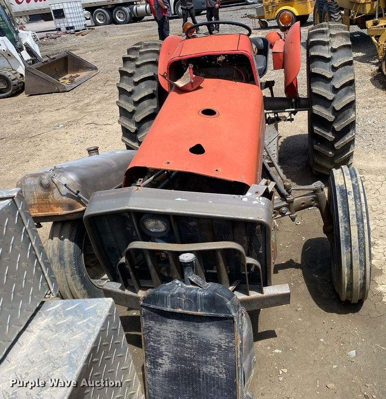 image for item DL7205 1976 Massey Ferguson 230  tractor