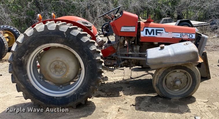 image for item DL7205 1976 Massey Ferguson 230  tractor