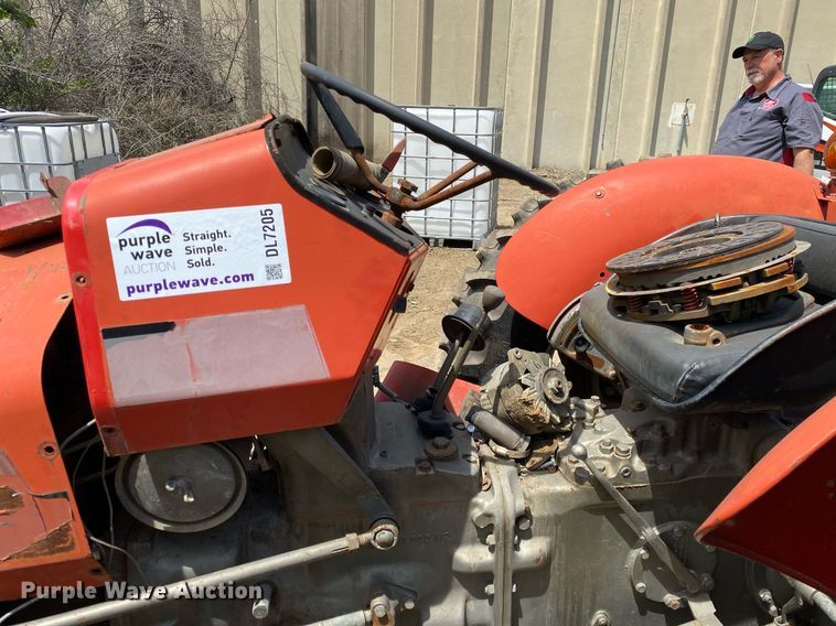 image for item DL7205 1976 Massey Ferguson 230  tractor