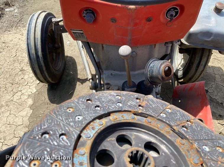 image for item DL7205 1976 Massey Ferguson 230  tractor