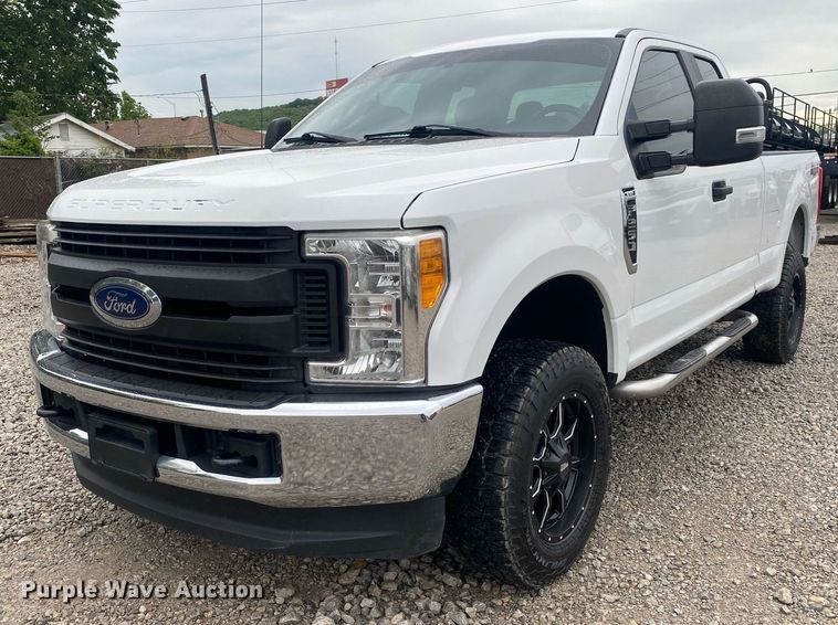 image for item DL7209 2017 Ford F250 Super Duty  SuperCab pickup truck