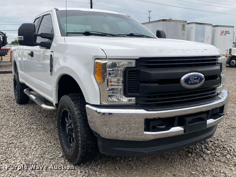 image for item DL7209 2017 Ford F250 Super Duty  SuperCab pickup truck