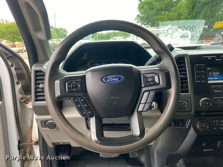 image for item DL7209 2017 Ford F250 Super Duty  SuperCab pickup truck