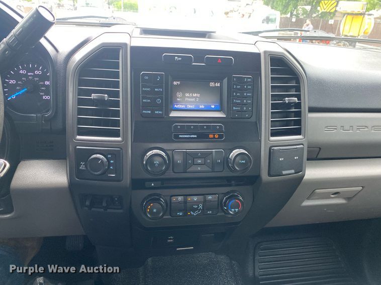 image for item DL7209 2017 Ford F250 Super Duty  SuperCab pickup truck