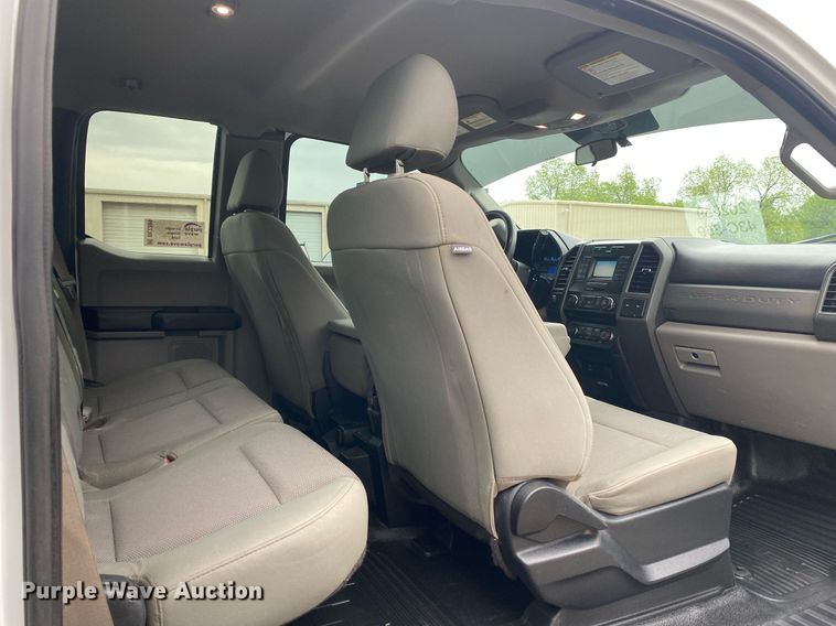 image for item DL7209 2017 Ford F250 Super Duty  SuperCab pickup truck