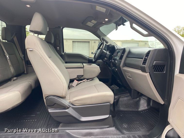 image for item DL7209 2017 Ford F250 Super Duty  SuperCab pickup truck