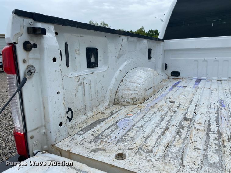 image for item DL7209 2017 Ford F250 Super Duty  SuperCab pickup truck