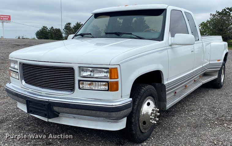 image for item DL7213 1992 Chevrolet Cheyenne 3500  Ext. Cab pickup truck