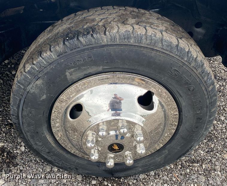 image for item DL7213 1992 Chevrolet Cheyenne 3500  Ext. Cab pickup truck