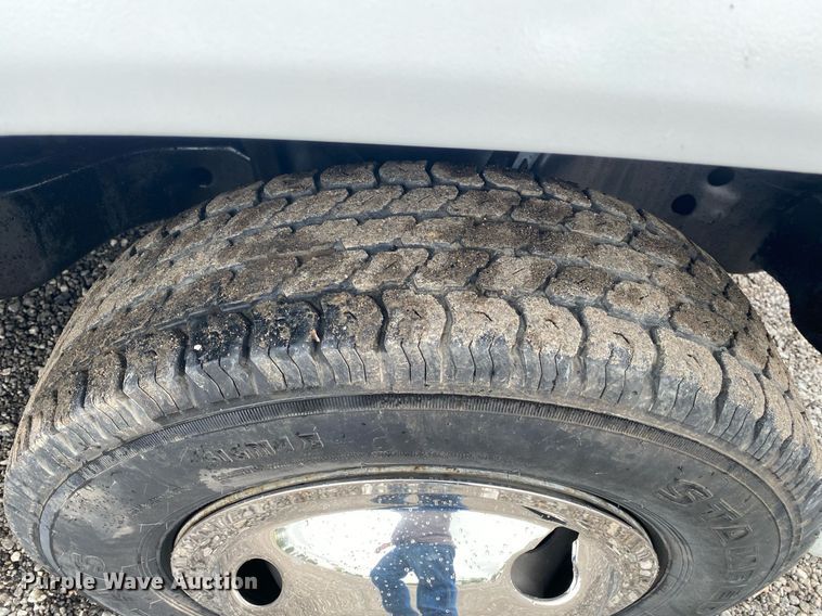 image for item DL7213 1992 Chevrolet Cheyenne 3500  Ext. Cab pickup truck