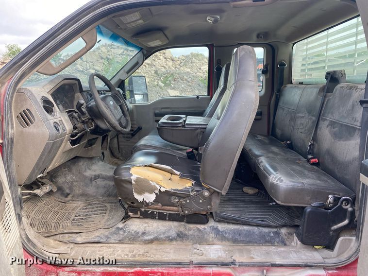 image for item DL7225 2010 Ford F250 Super Duty  SuperCab pickup truck