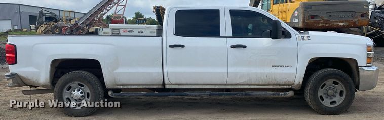 image for item DL7226 2015 Chevrolet Silverado 2500HD  Crew Cab pickup truck
