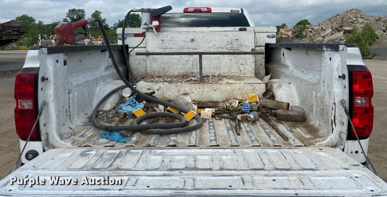 image for item DL7226 2015 Chevrolet Silverado 2500HD  Crew Cab pickup truck