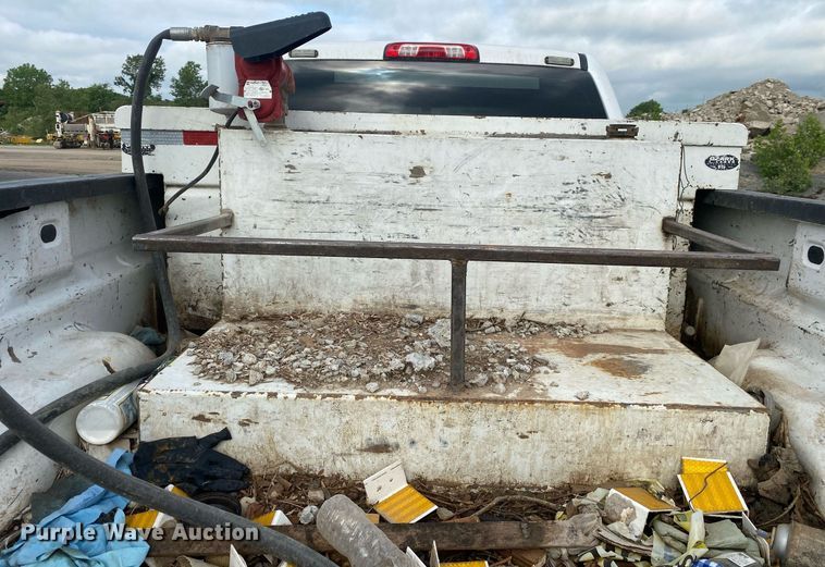 image for item DL7226 2015 Chevrolet Silverado 2500HD  Crew Cab pickup truck